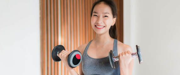 Ejercitarse con mancuernas